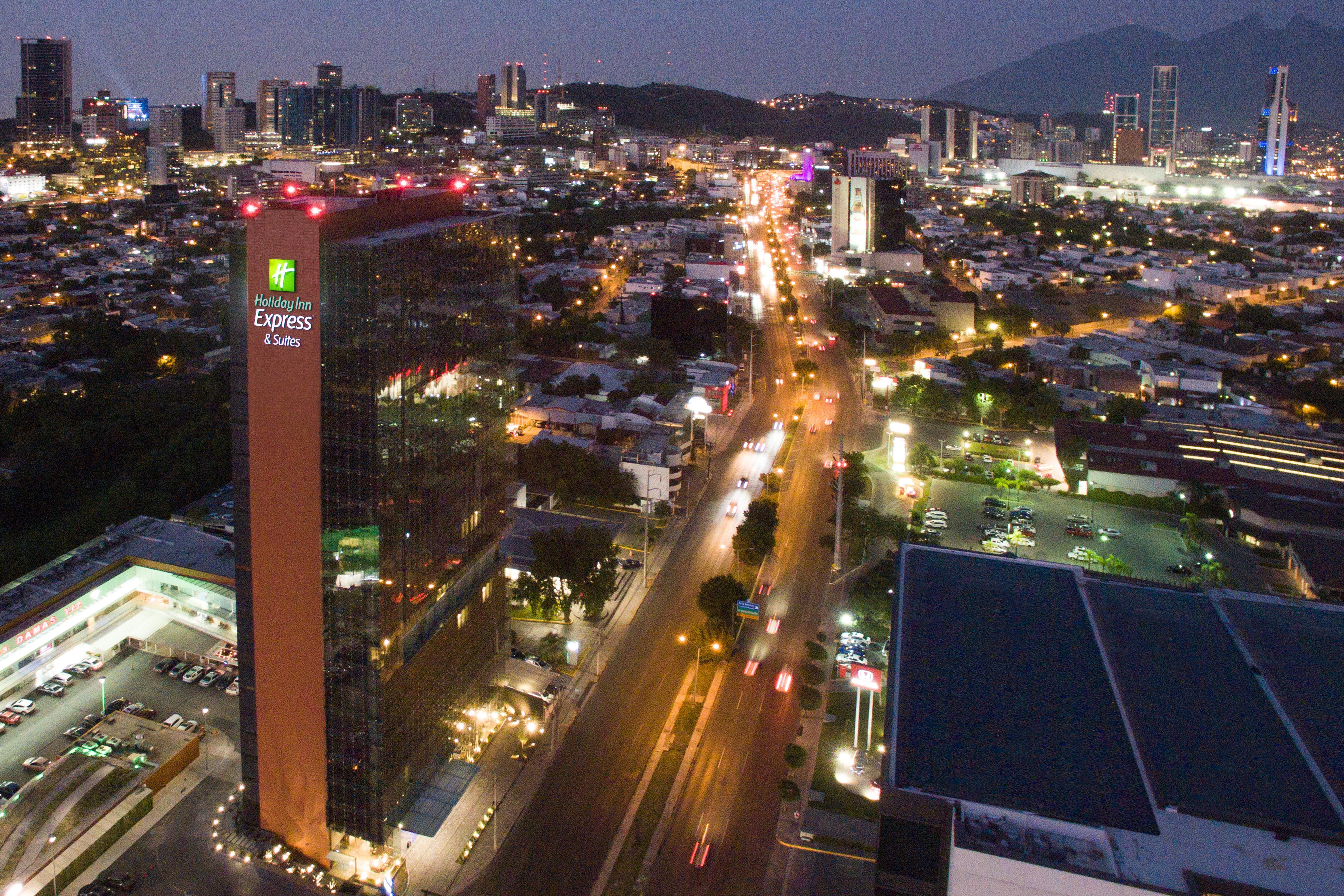 Holiday Inn Express & Suites Monterrey Valle By Ihg San Pedro Garza Garcia Exteriér fotografie