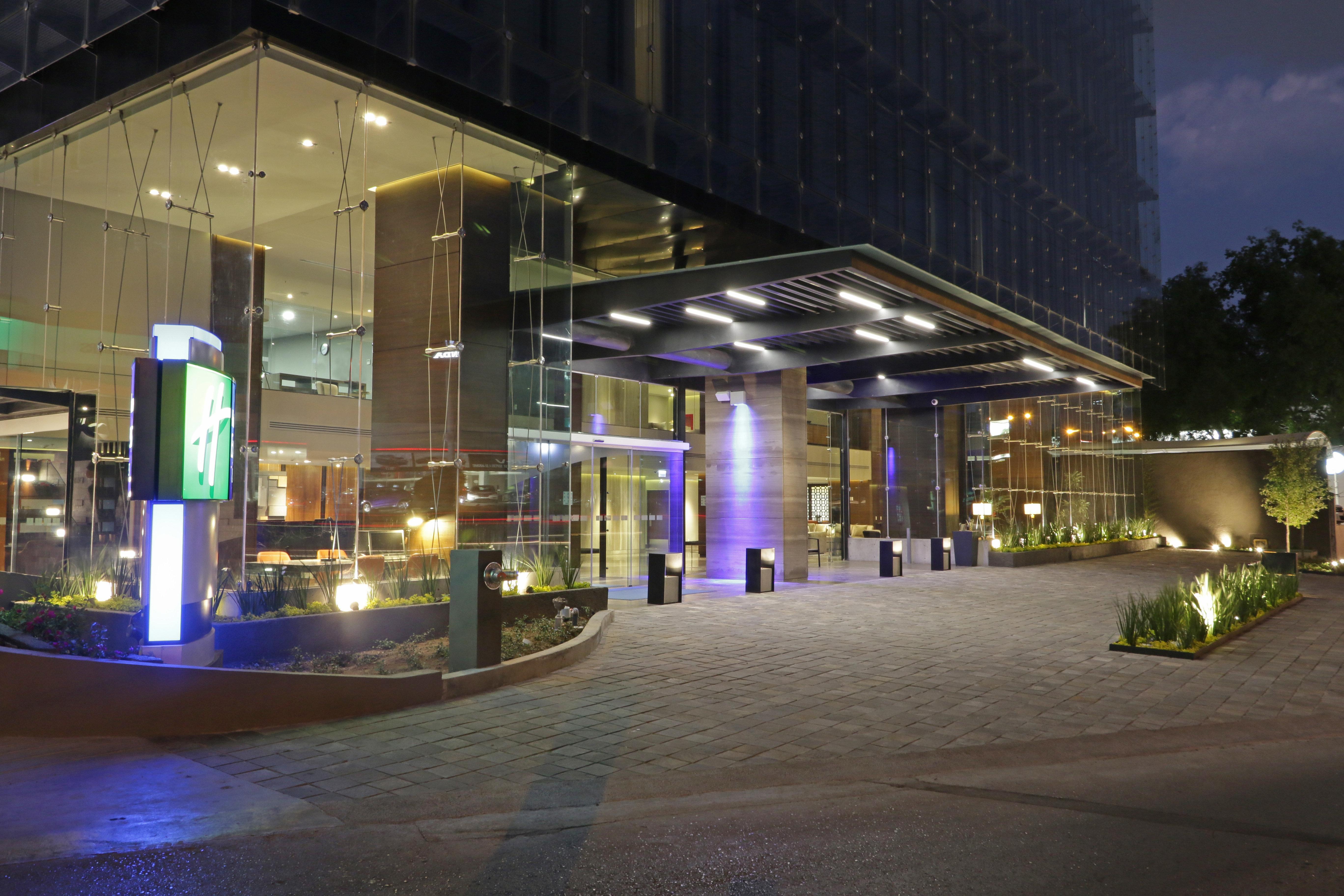 Holiday Inn Express & Suites Monterrey Valle By Ihg San Pedro Garza Garcia Exteriér fotografie