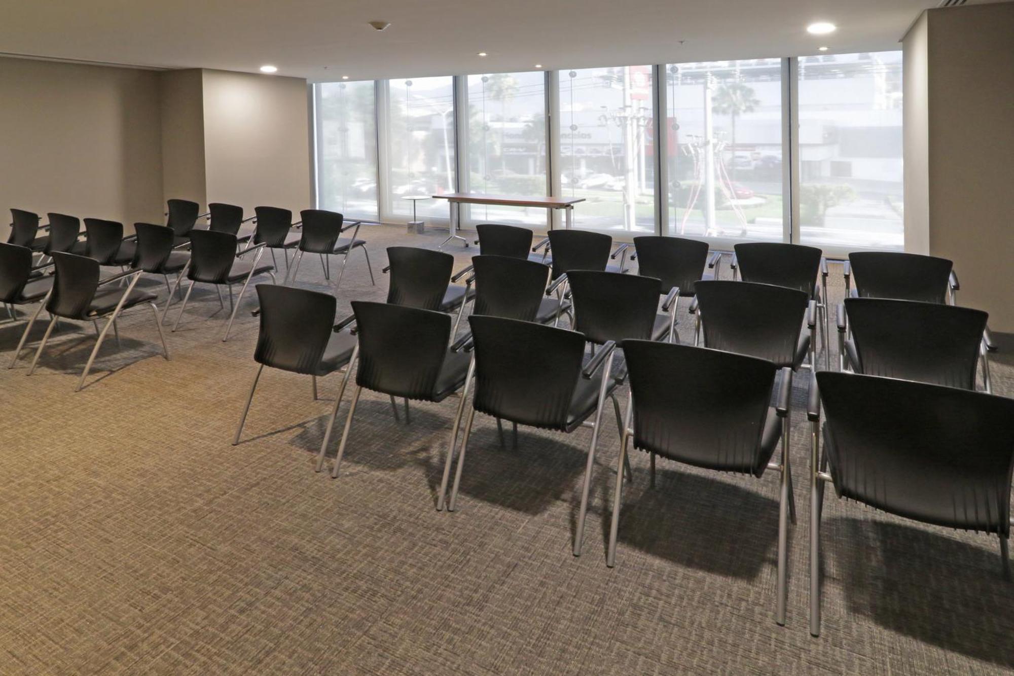 Holiday Inn Express & Suites Monterrey Valle By Ihg San Pedro Garza Garcia Exteriér fotografie