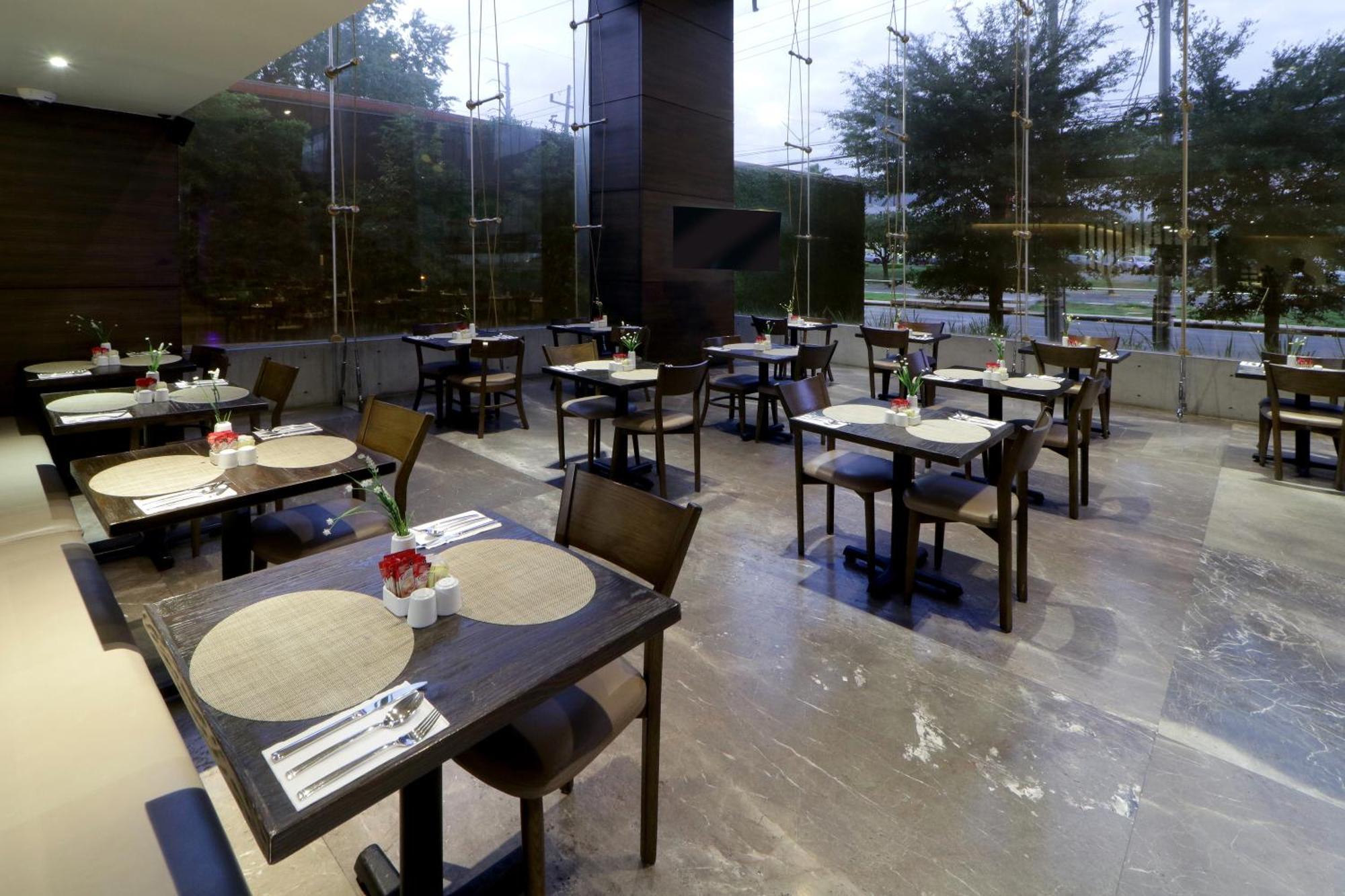 Holiday Inn Express & Suites Monterrey Valle By Ihg San Pedro Garza Garcia Exteriér fotografie